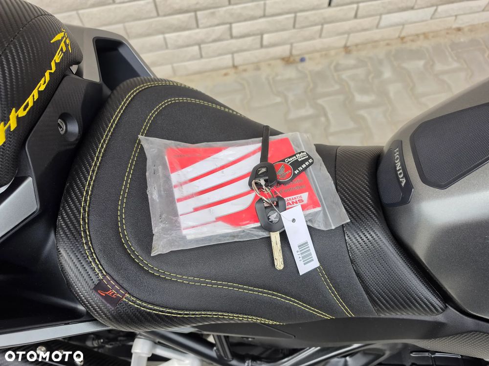 Honda Hornet - 11
