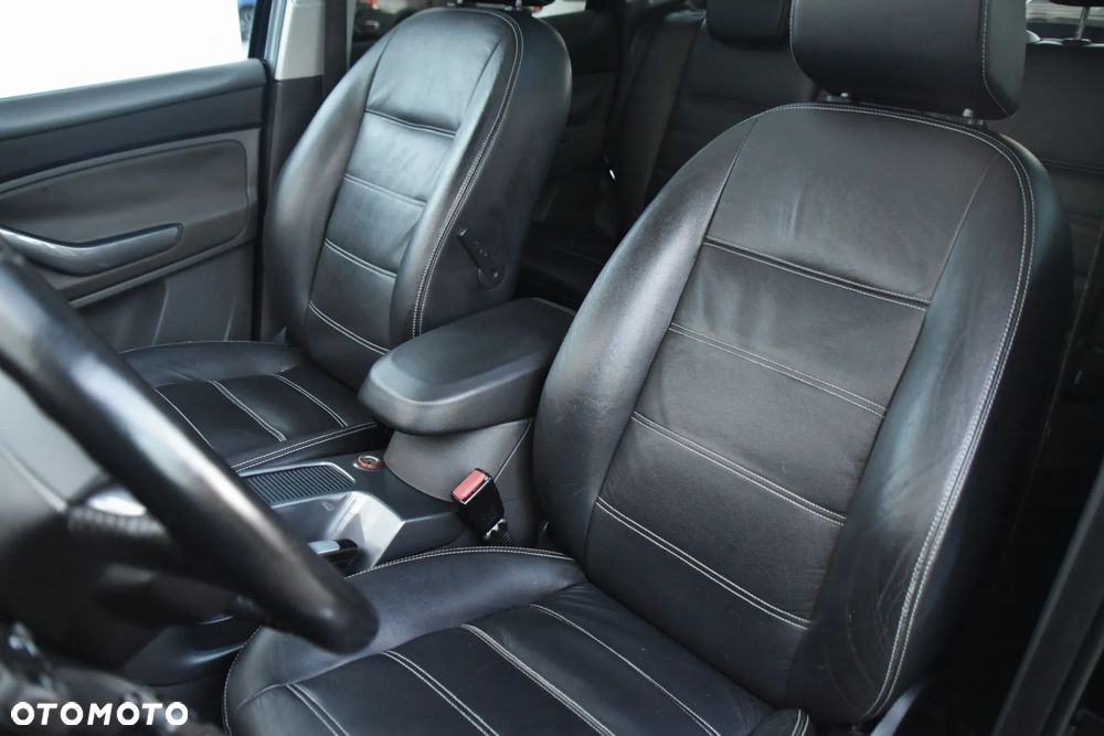 Ford Kuga 2.5 4x4 Titanium - 9