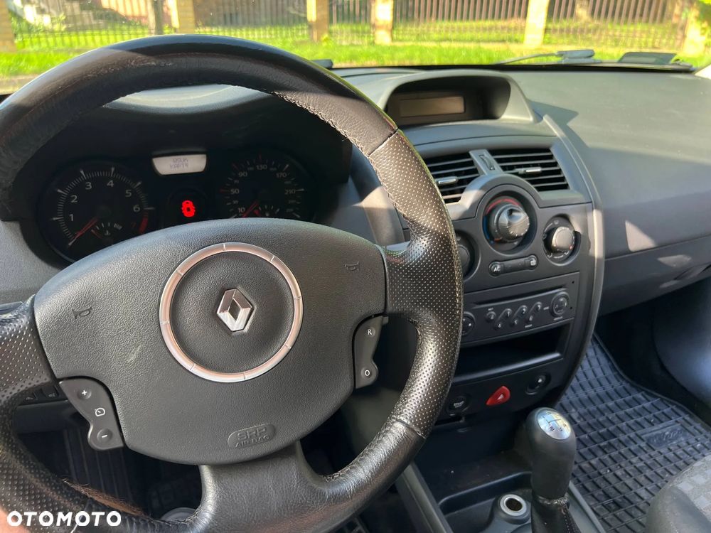 Renault Megane - 8