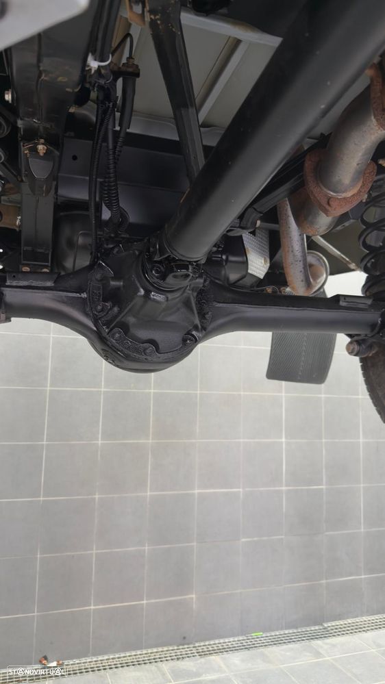 Land Rover Defender 110 DPF SE - 18