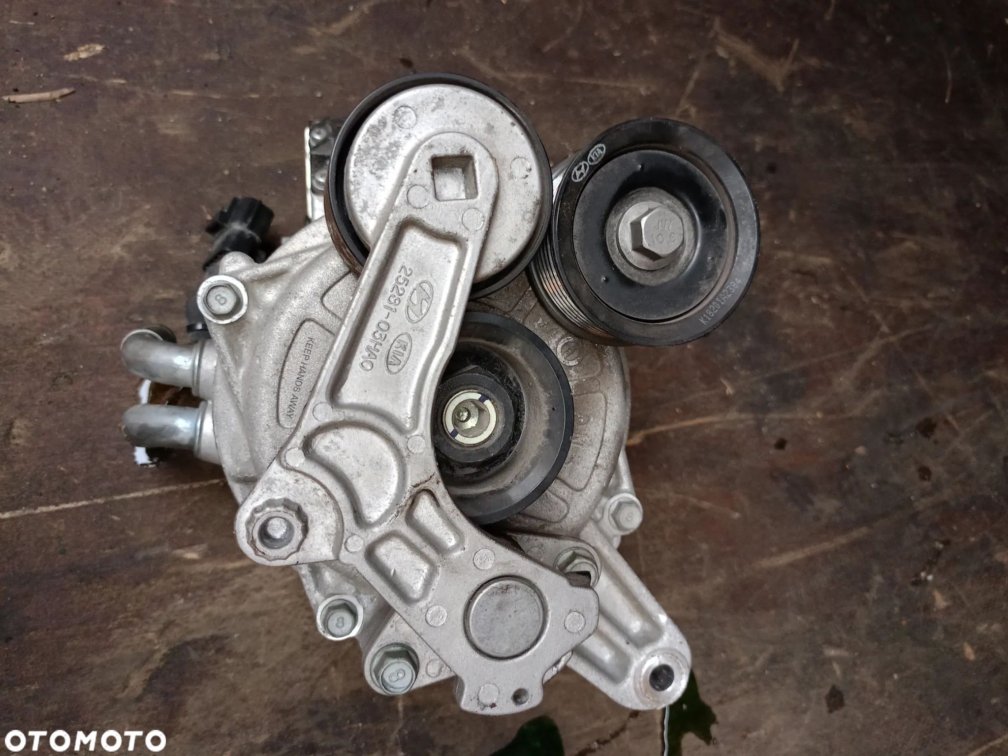 Alternator  Kia Niro 1.6 hybryda - 1