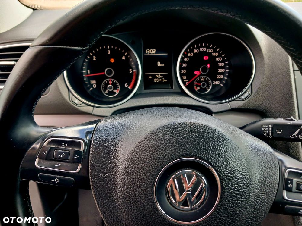 Volkswagen Golf 2.0 TDI DPF BlueMotion Technology Comfortline - 29