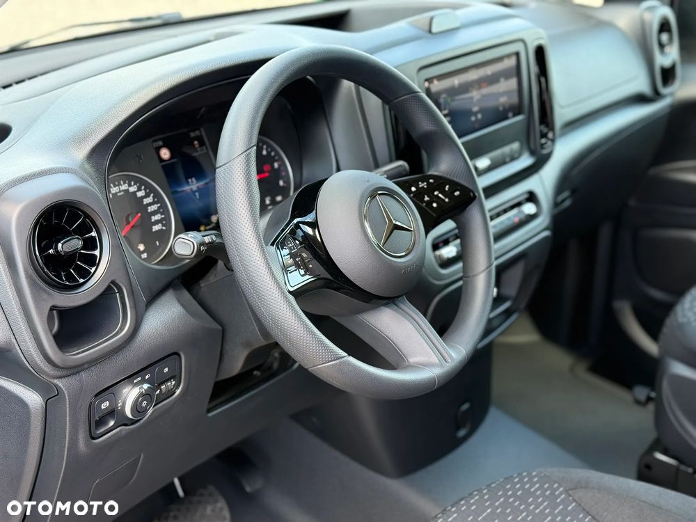 Mercedes-Benz Vito - 21