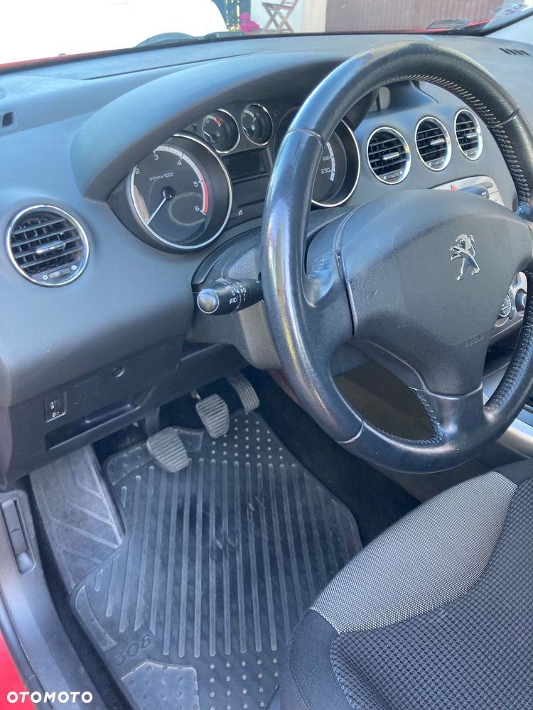 Peugeot 308 - 5