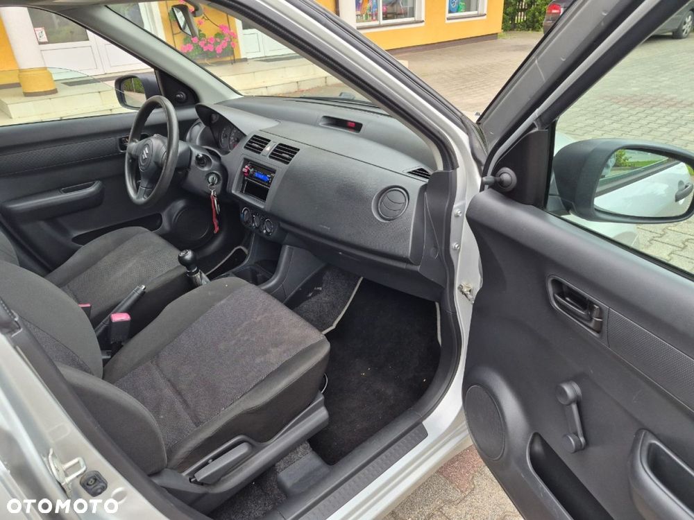Suzuki Swift - 15