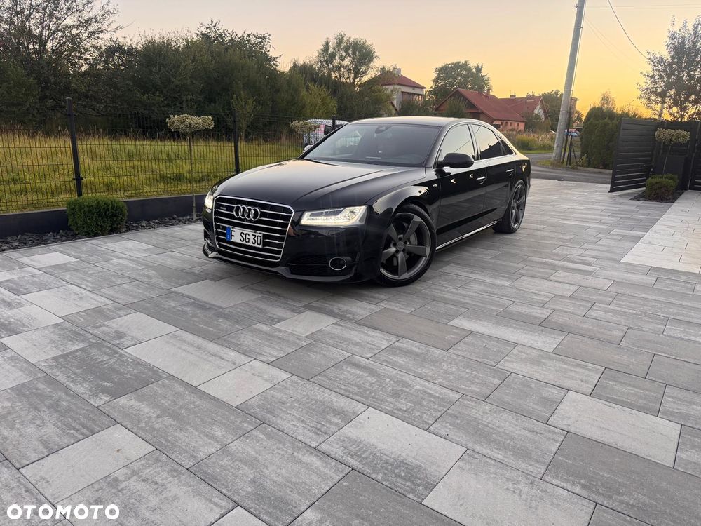 Audi A8 - 7