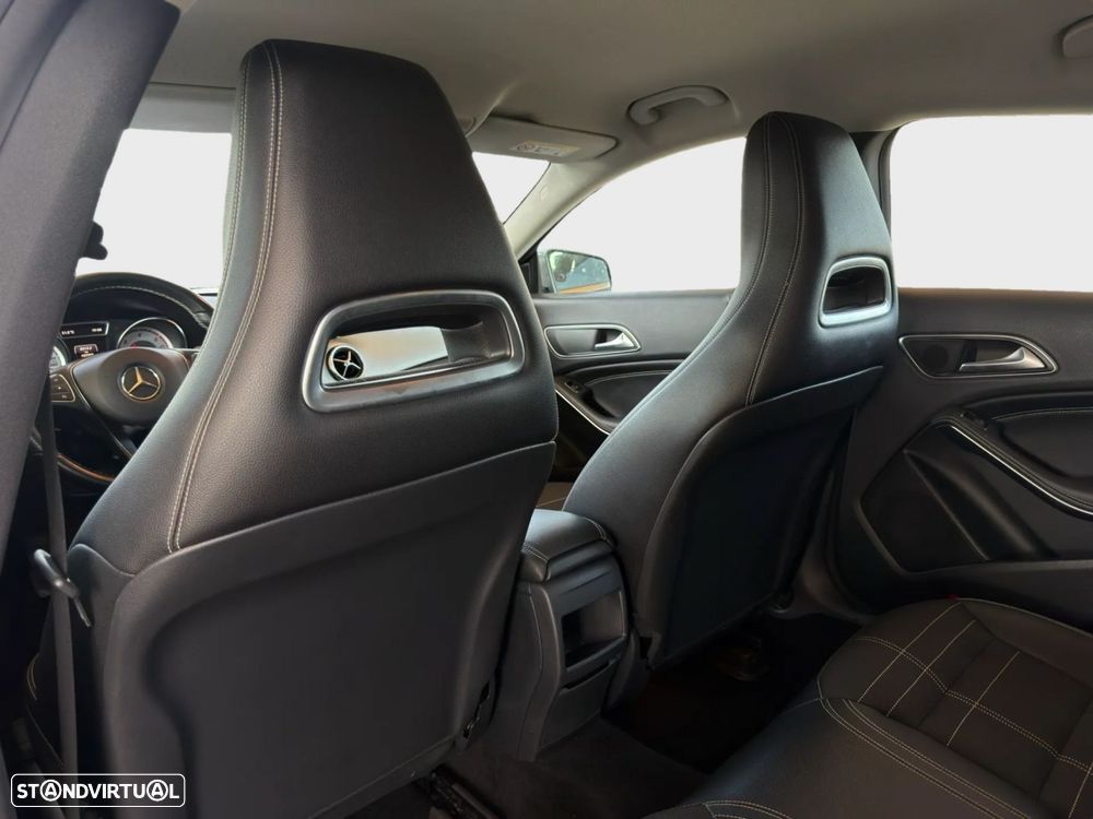 Mercedes-Benz CLA 200 - 11
