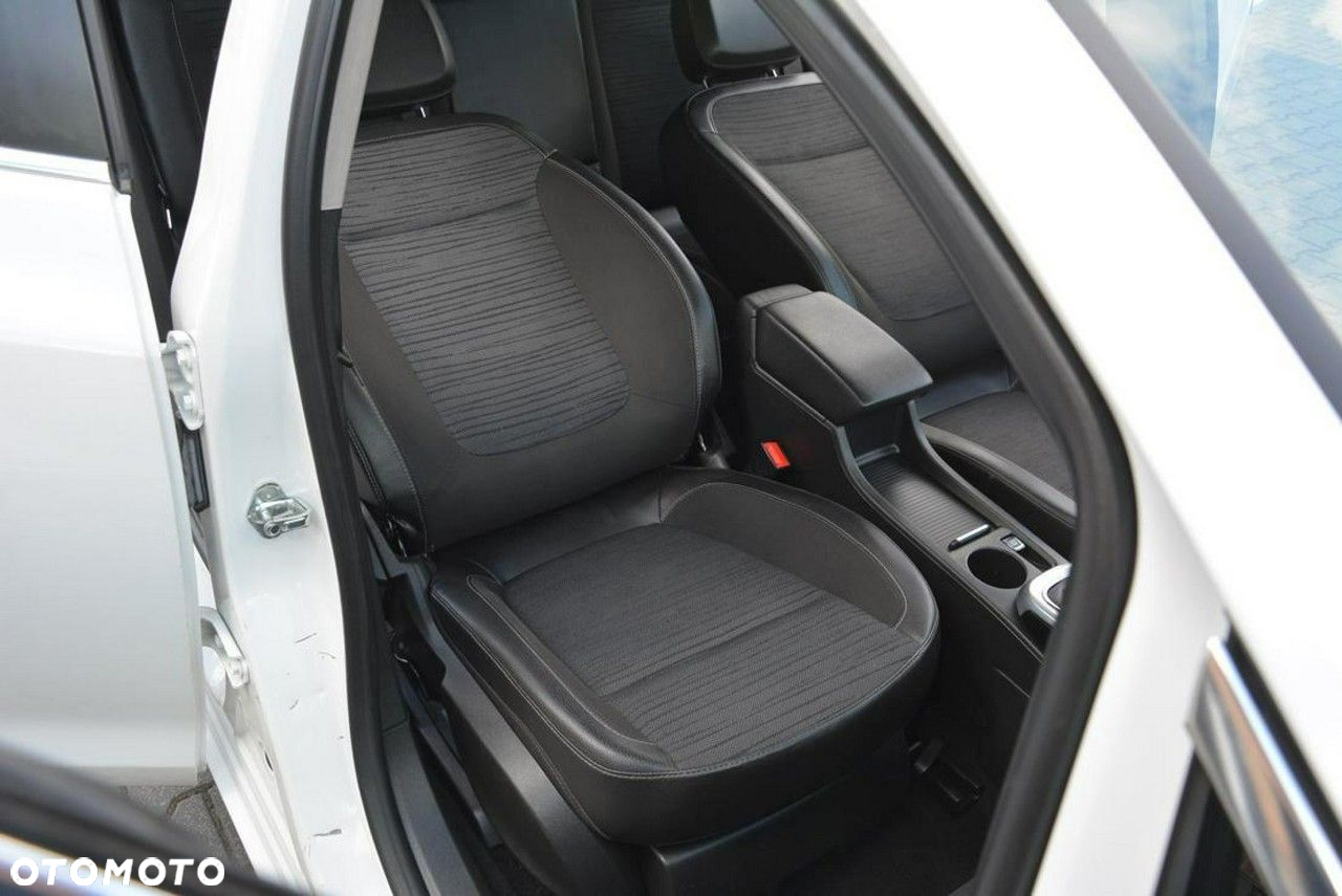 Opel Astra 1.4 Turbo Cosmo - 17