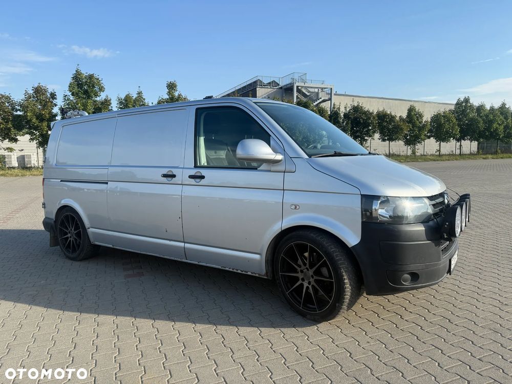 Volkswagen Transporter - 2