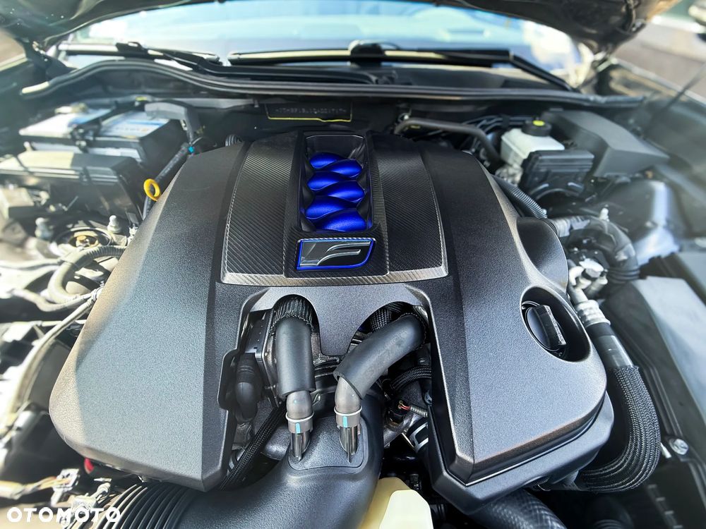 Lexus GS F - 38