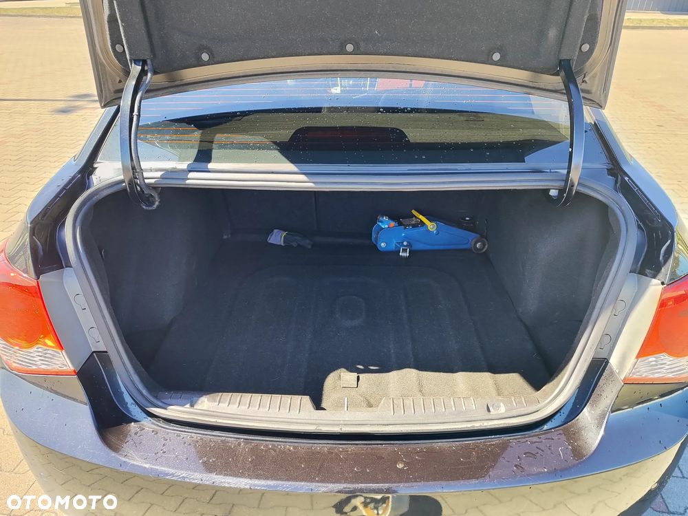 Chevrolet Cruze 2.0 LS - 9