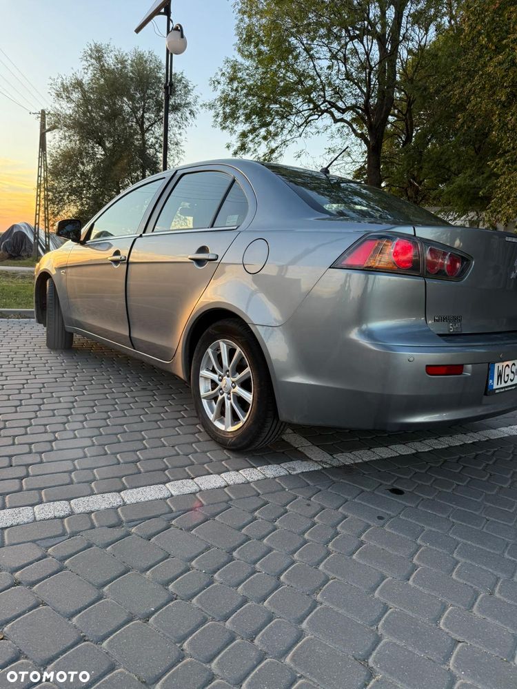 Mitsubishi Lancer - 2