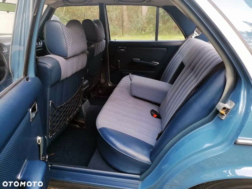 Mercedes-Benz W123 - 11