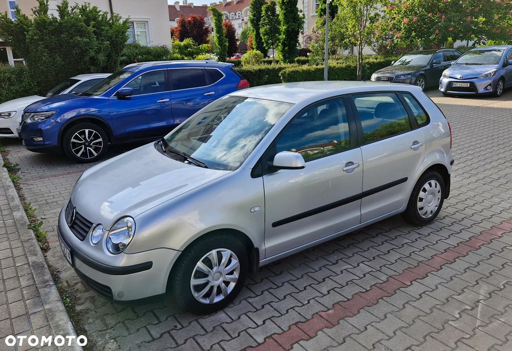 Volkswagen Polo 1.4 16V Comfortline - 4