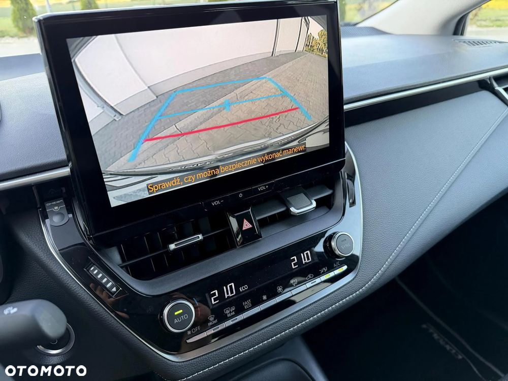 Toyota Corolla 1.8 Hybrid Comfort - 30