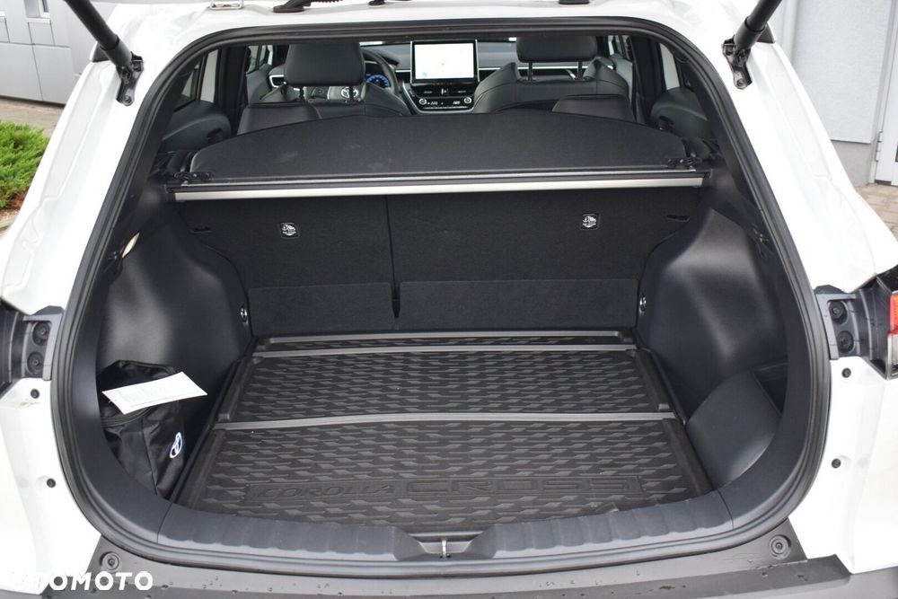 Toyota Corolla Cross 2.0 Hybrid Executive AWD - 18