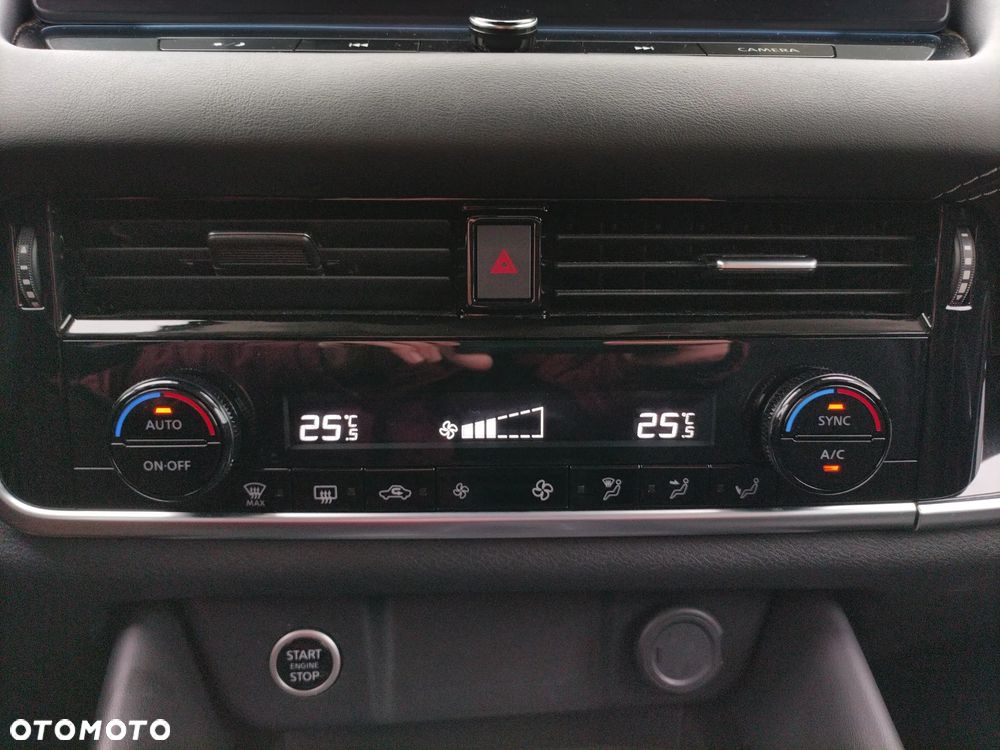 Nissan Qashqai 1.3 DIG-T MHEV N-Connecta Xtronic - 14