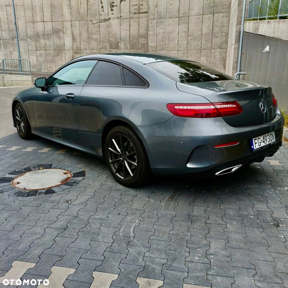 Mercedes-Benz Klasa E 300 d Coupe 9G-TRONIC - 6