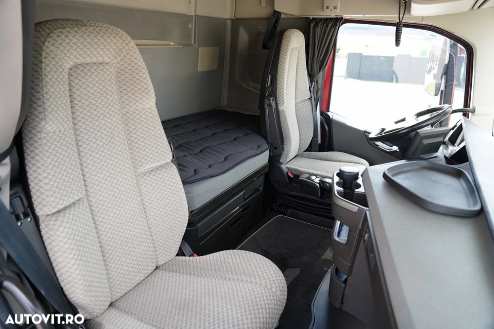 Volvo FH 500 / XXL / I-SAVE / LOWDECK / MEGA / I-PARK COOL / TV / JANTE DIN ALIAJ / CONTRACT DE REPARAȚIE POST-SERVICE - 36