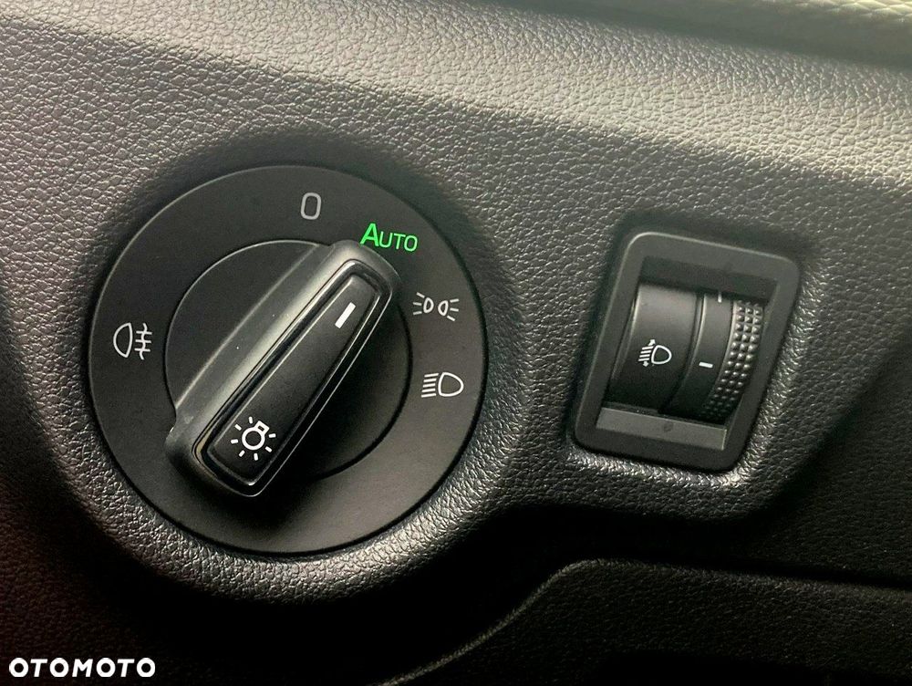 Skoda Kamiq 1.5 TSI Ambition - 27