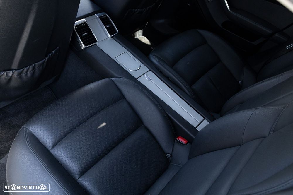 Porsche Panamera Platinum Edition - 33