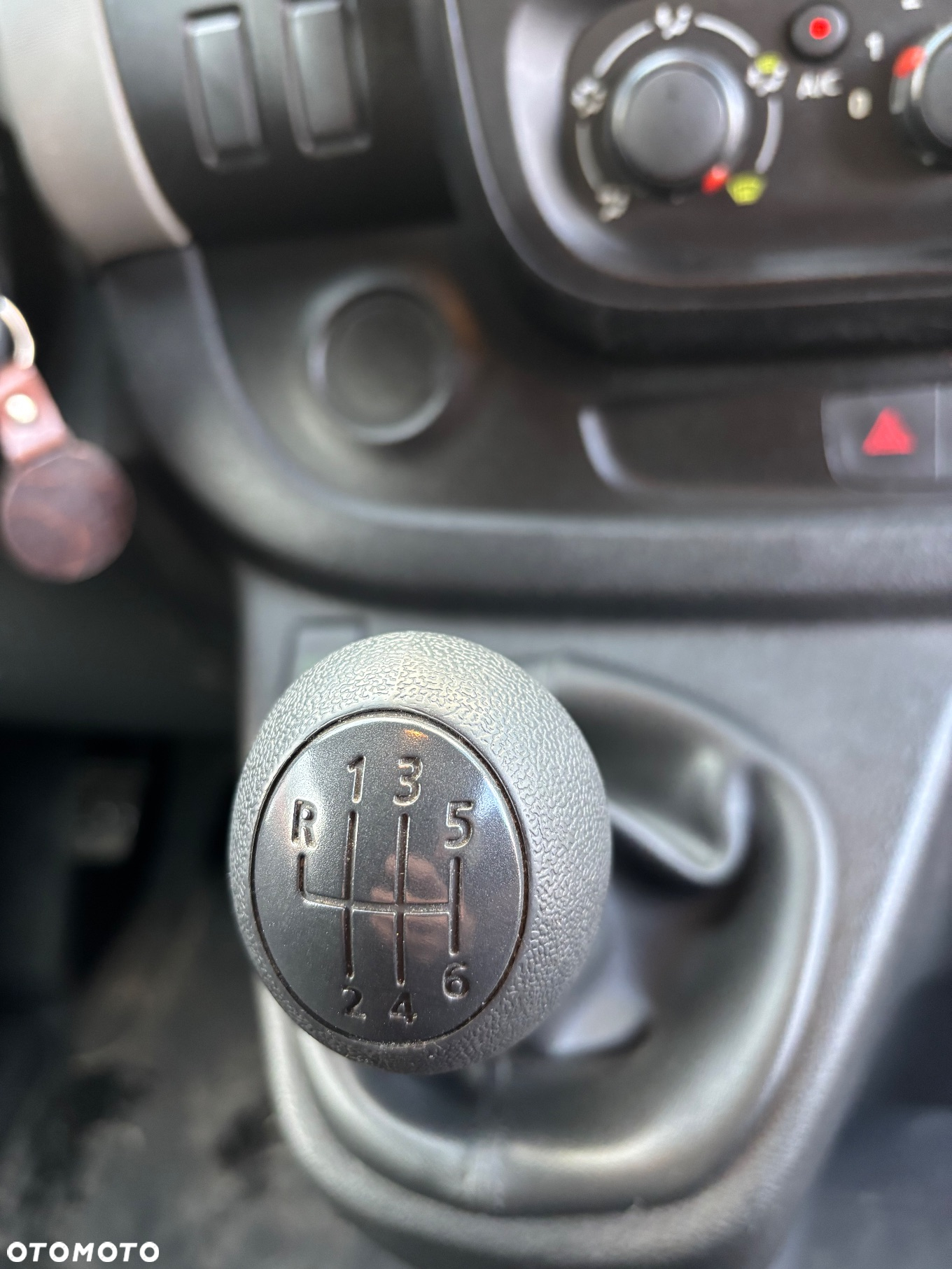 Renault Trafic - 10