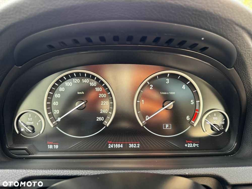 BMW 5GT 520d - 24