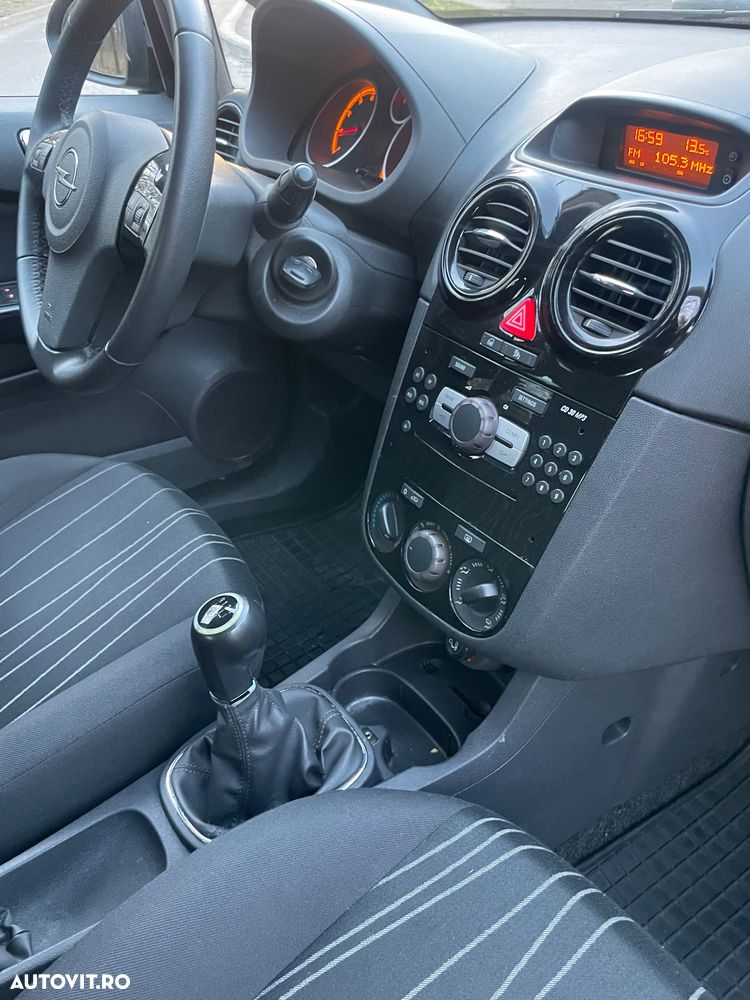 Opel Corsa - 8