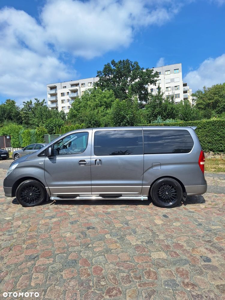 Hyundai H-1 - 1