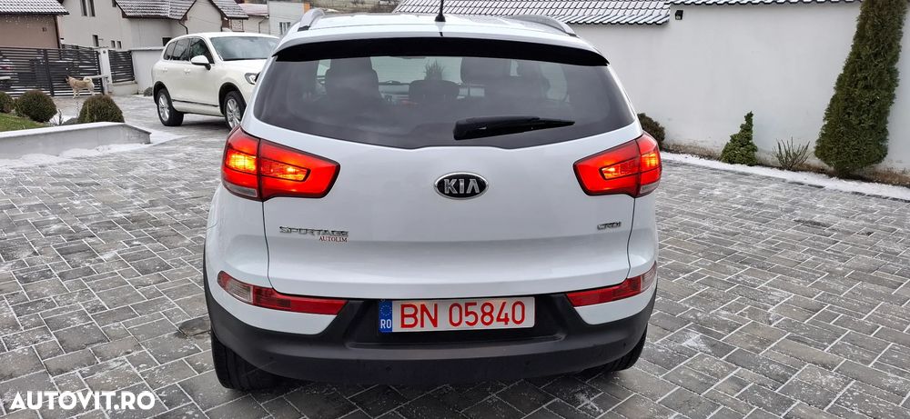 Kia Sportage 2,0 CRDI AWD Dream-Team Edition - 16