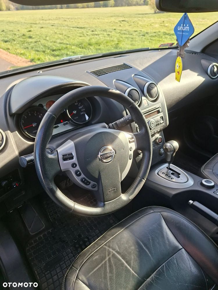 Nissan Qashqai 2.0 4 x 4 CVT lounge - 14