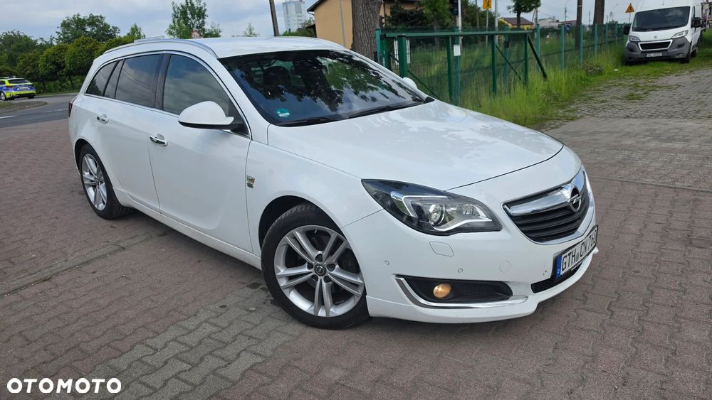 Opel Insignia - 1
