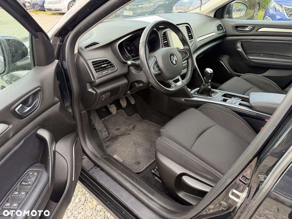 Renault Megane TCe 115 GPF LIMITED - 25