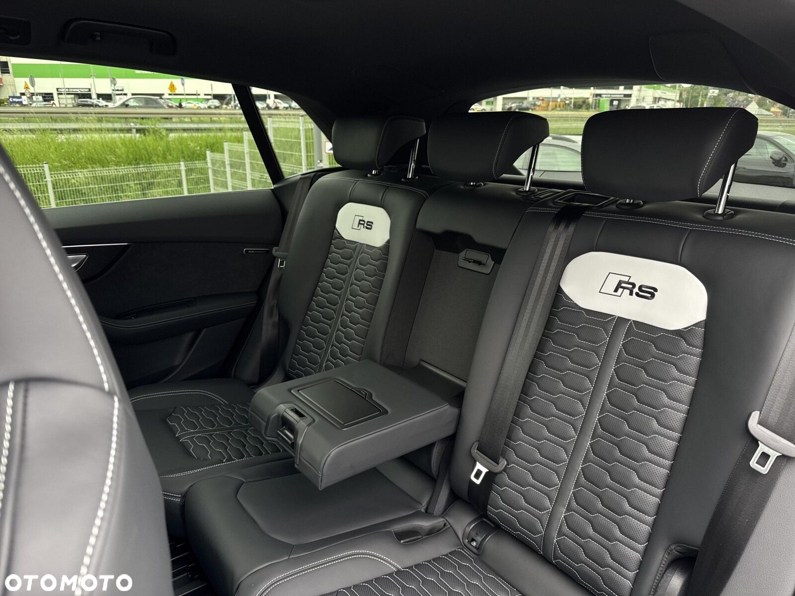 Audi RS Q8 - 16