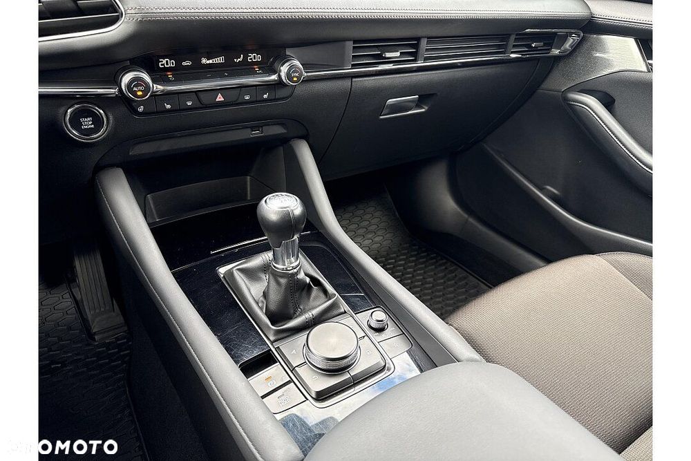 Mazda 3 ver-2-0-mhev-hikari - 12