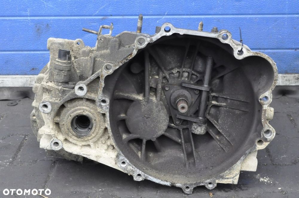 KIA CARENS II 2.0CRDI 113KM SKRZYNIA BIEGÓW L4 L4P - 1