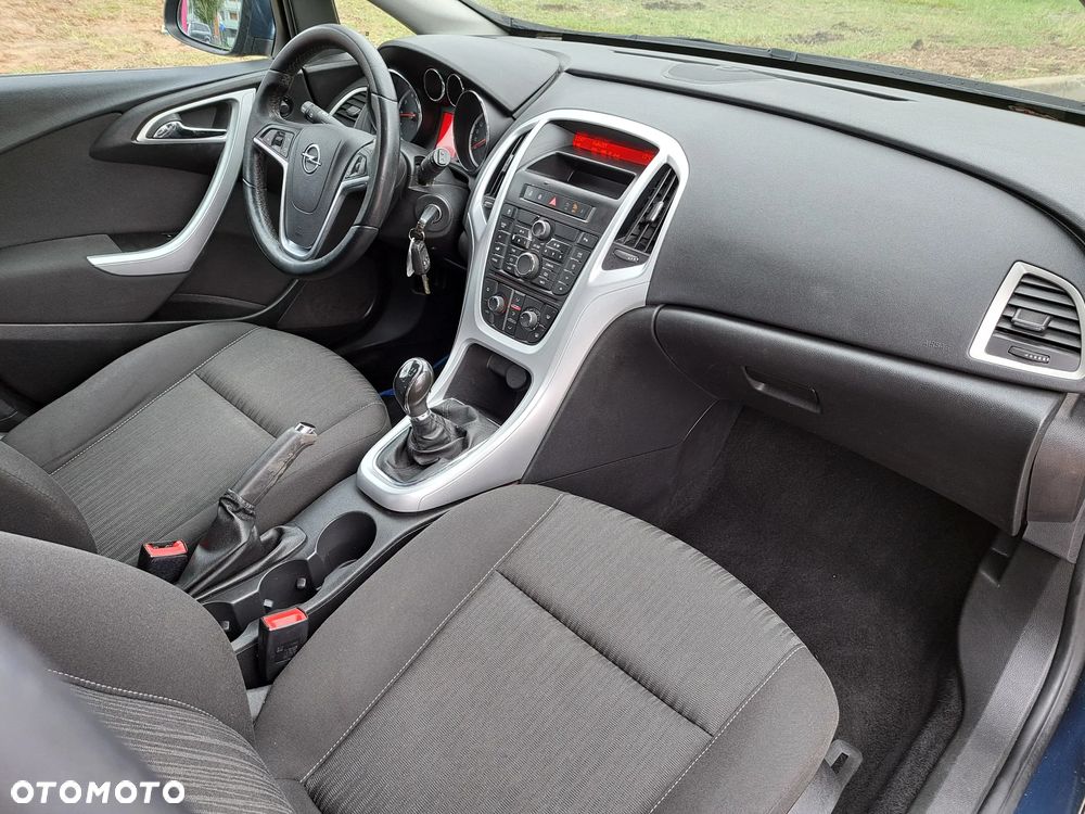 Opel Astra 1.4 ecoFLEX - 18
