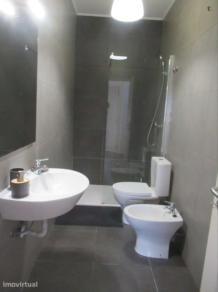 Quarto - localizado em Lumiar Lisbon - Grande imagem: 2/6