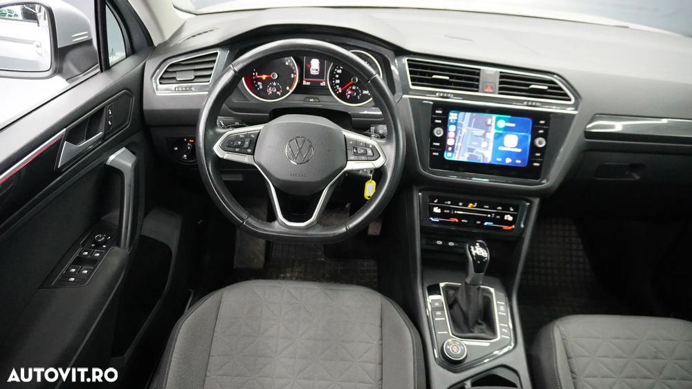Volkswagen Tiguan 2.0 TDI 4Mot DSG Elegance - 27