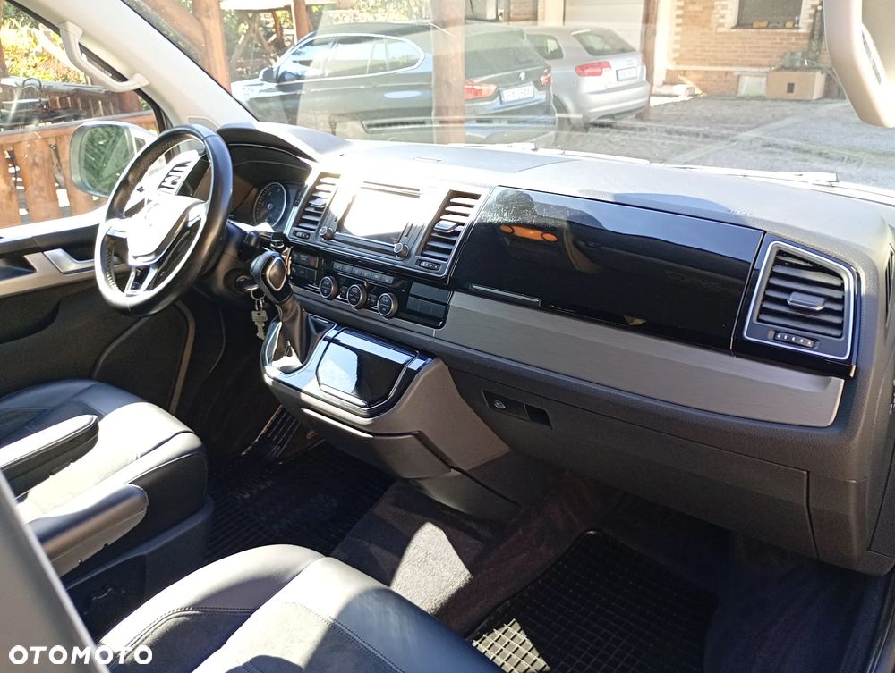 Volkswagen Multivan - 15