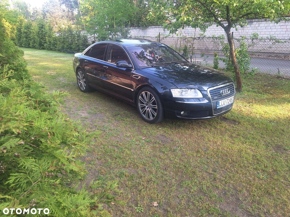 Audi A8 4.2 Quattro - 6