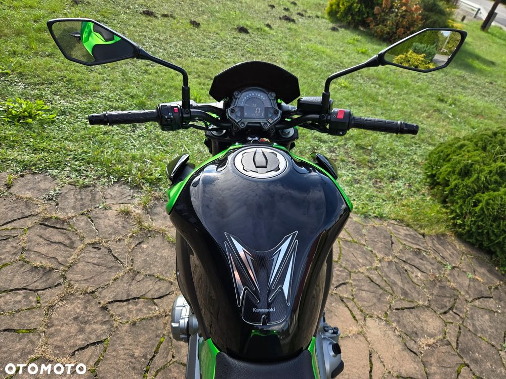 Kawasaki Z 900 - 12