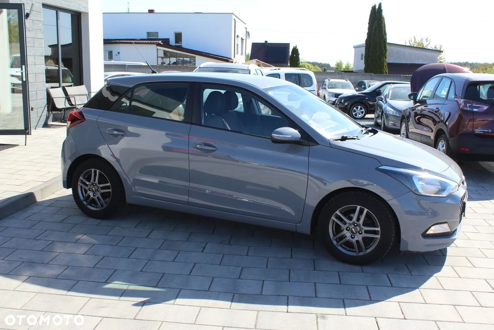 Hyundai i20 blue 1.2 Classic - 5