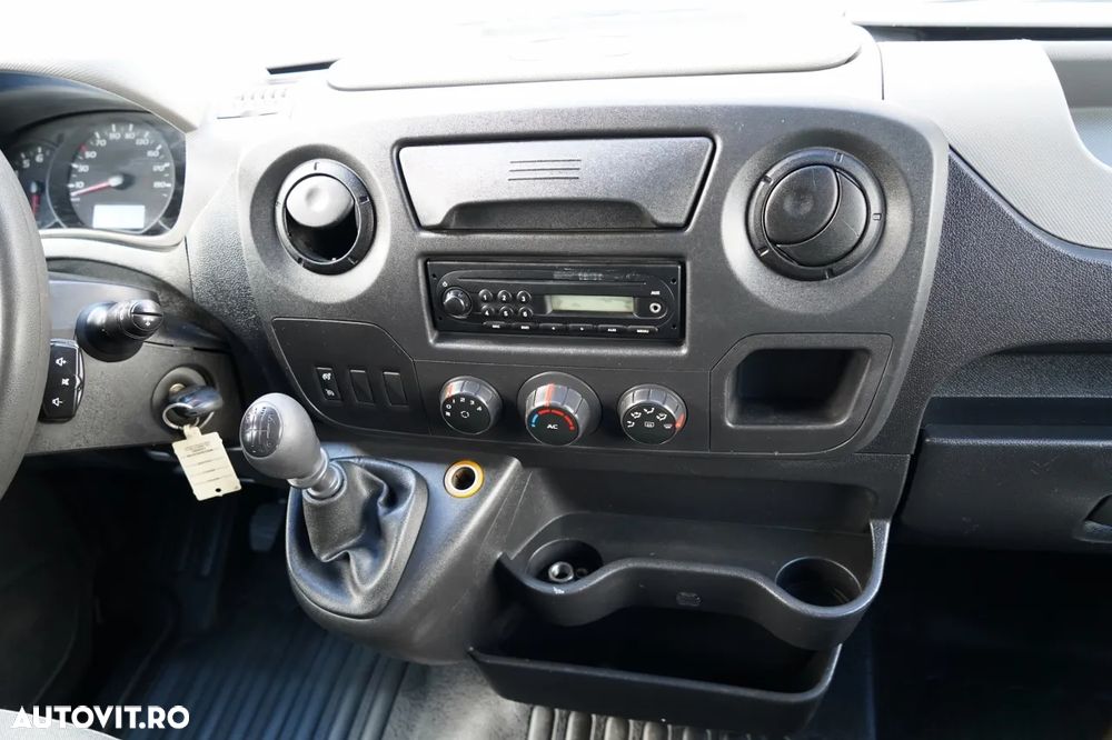 Renault MASTER / CUTIE DE VITEZE 4,5 m / MANUALĂ / DUBL - 28