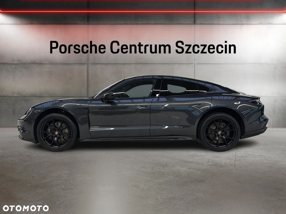 Porsche Taycan 105kWh Black Edition - 2