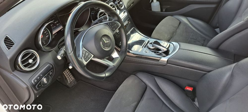 Mercedes-Benz GLC - 14