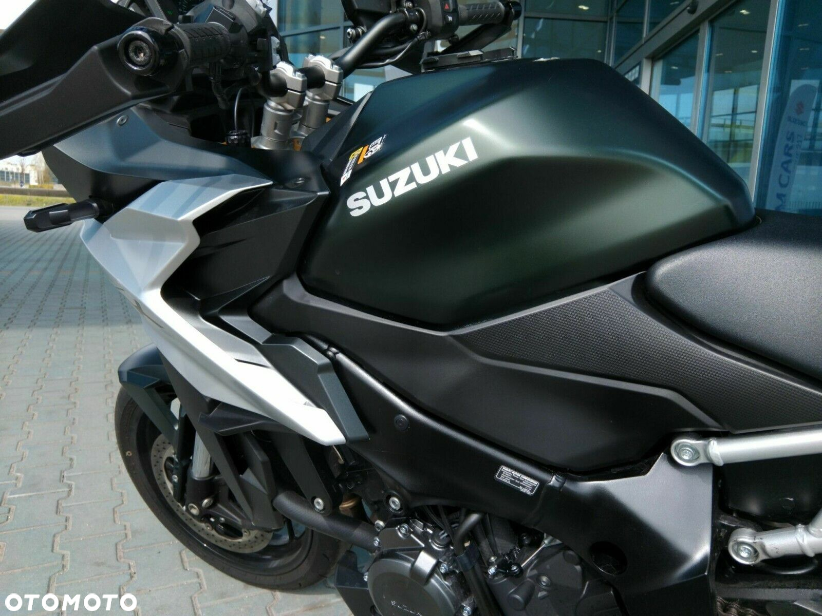 Suzuki GS - 9