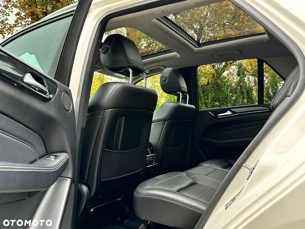 Mercedes-Benz ML 350 BlueTEC 4MATIC 7G-TRONIC - 27