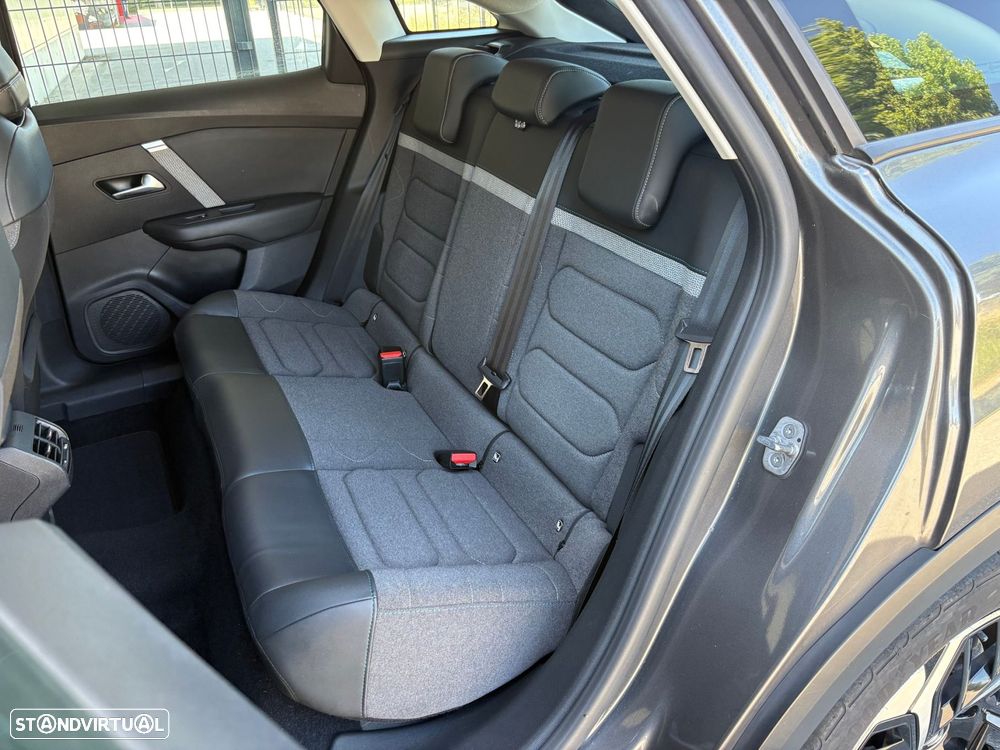 Citroën C4 1.5 BlueHDi Shine Pack EAT8 - 10