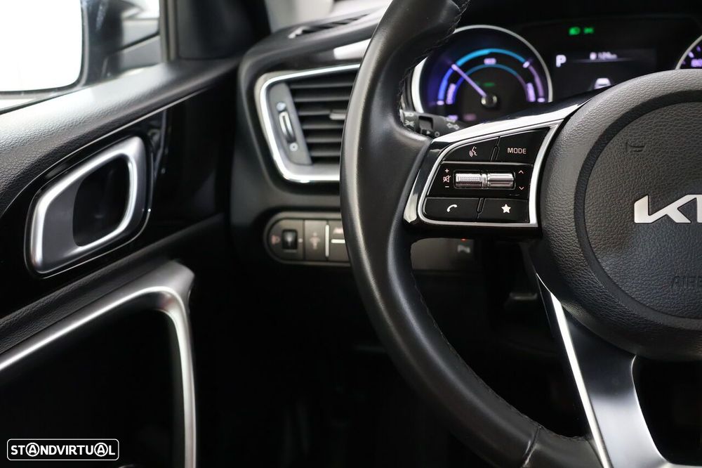 Kia XCeed 1.6 GDi PHEV Drive - 12